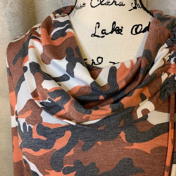 Coco Bianco Orange Brown Camo Fall Tones Cowl Neck Tunic 3/4 Sleeve NWT Size M - Picture 4 of 16